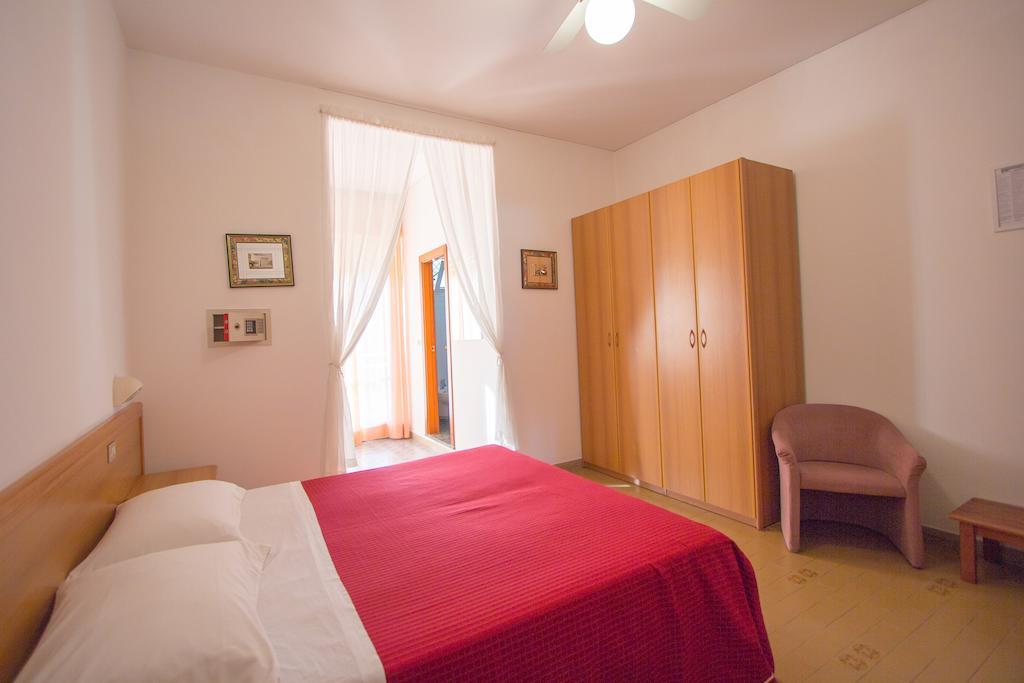 Casa Portofino Rooms&Breakfast 체제나티코 객실 사진